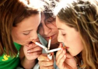 FUMAR FAZ MAL A TODOS