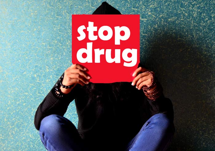 Clinicas e tratamentos parar de usar drogas stop drugs