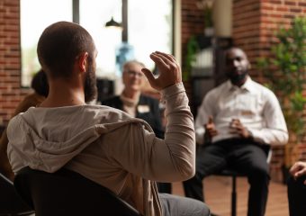 Clínica de recuperação involuntária para auxiliar no combate a dependência química e alcoolismo.